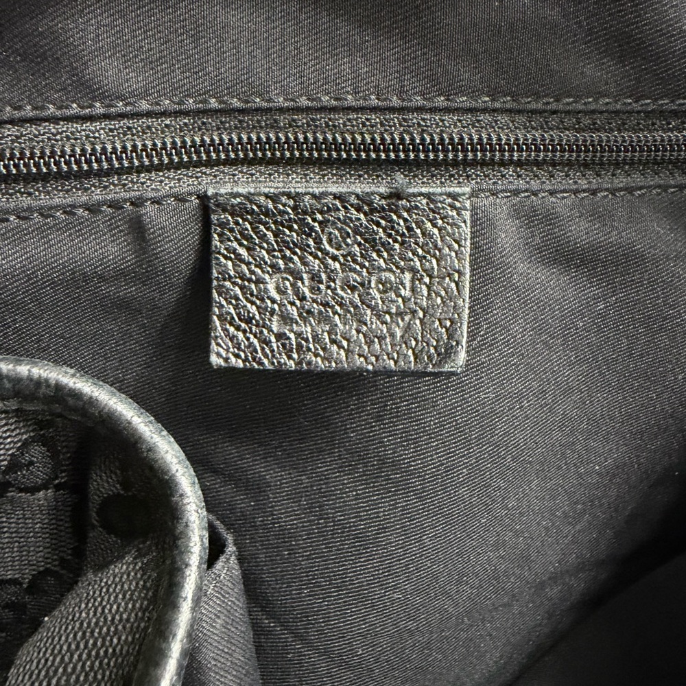 Gucci Black Monogram Shoulder Bag - Picture 9 of 10
